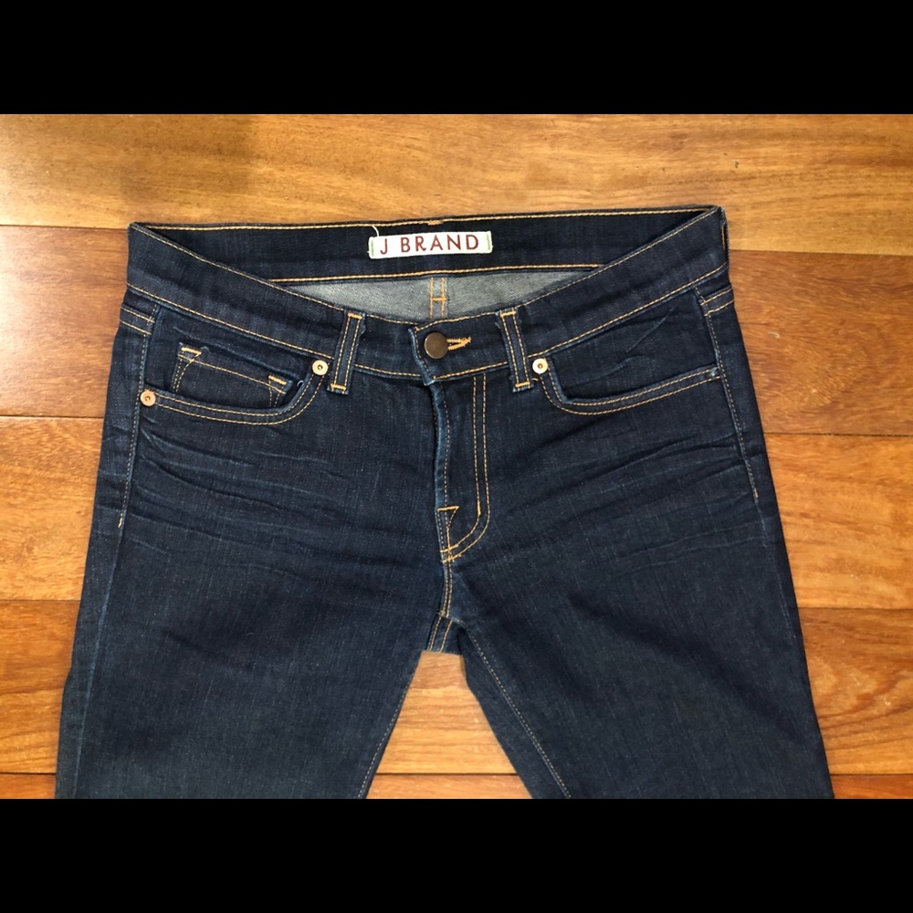 J Brand straight leg jeans - amazing fit!